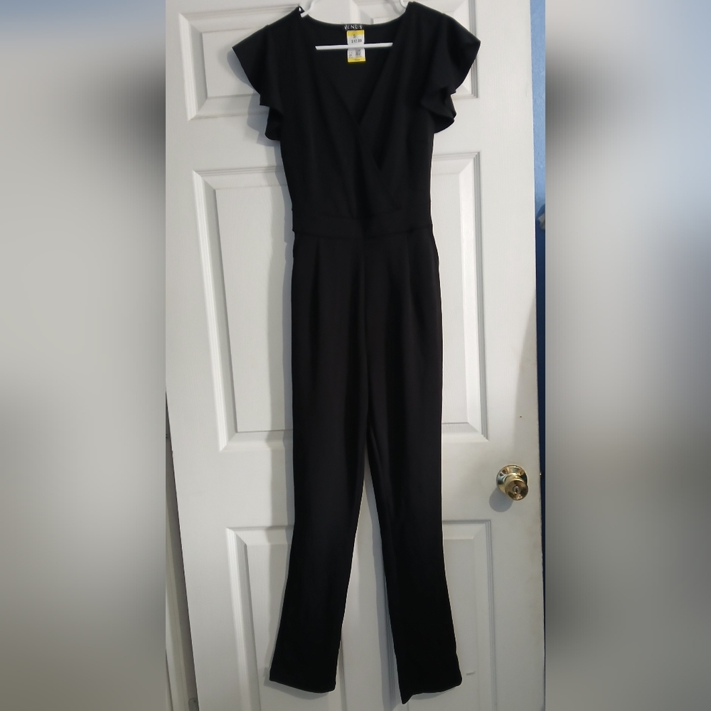 Elegant Black Women's Jumpsuit - Picture 3 of 8
